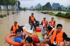 [网连中国]南方暴雨致多城市内涝严重各